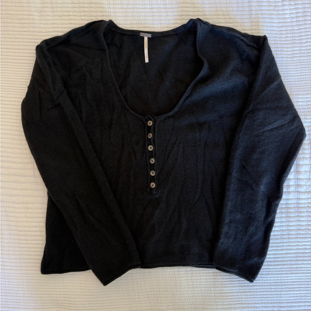 Free People Cashmere Black Long-Sleeve Scoop Neck Henley Top